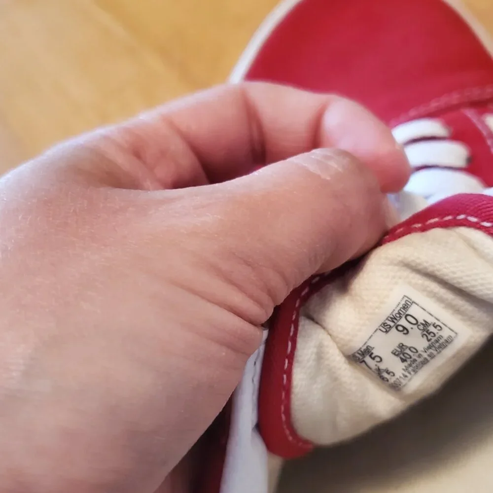 Vans Old Skool Red and White  Canvas Sneakers 9 W 7.5 M Unisex - Picture 3 of 5